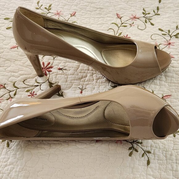 BRAND NEW BANDOLINO OPEN TOE TAUPE HIGH HEELS SIZE 9 1/2 M - Picture 14 of 15